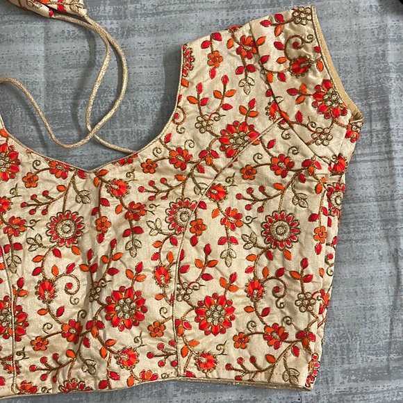 Party wear multicolour blouse - Picture 4 of 7